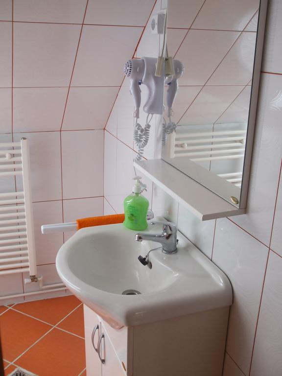 Pensiunea Mimi Mediaş Buitenkant foto