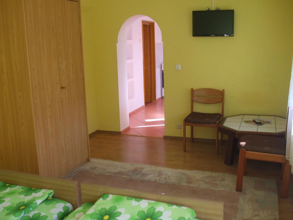 Pensiunea Mimi Mediaş Kamer foto
